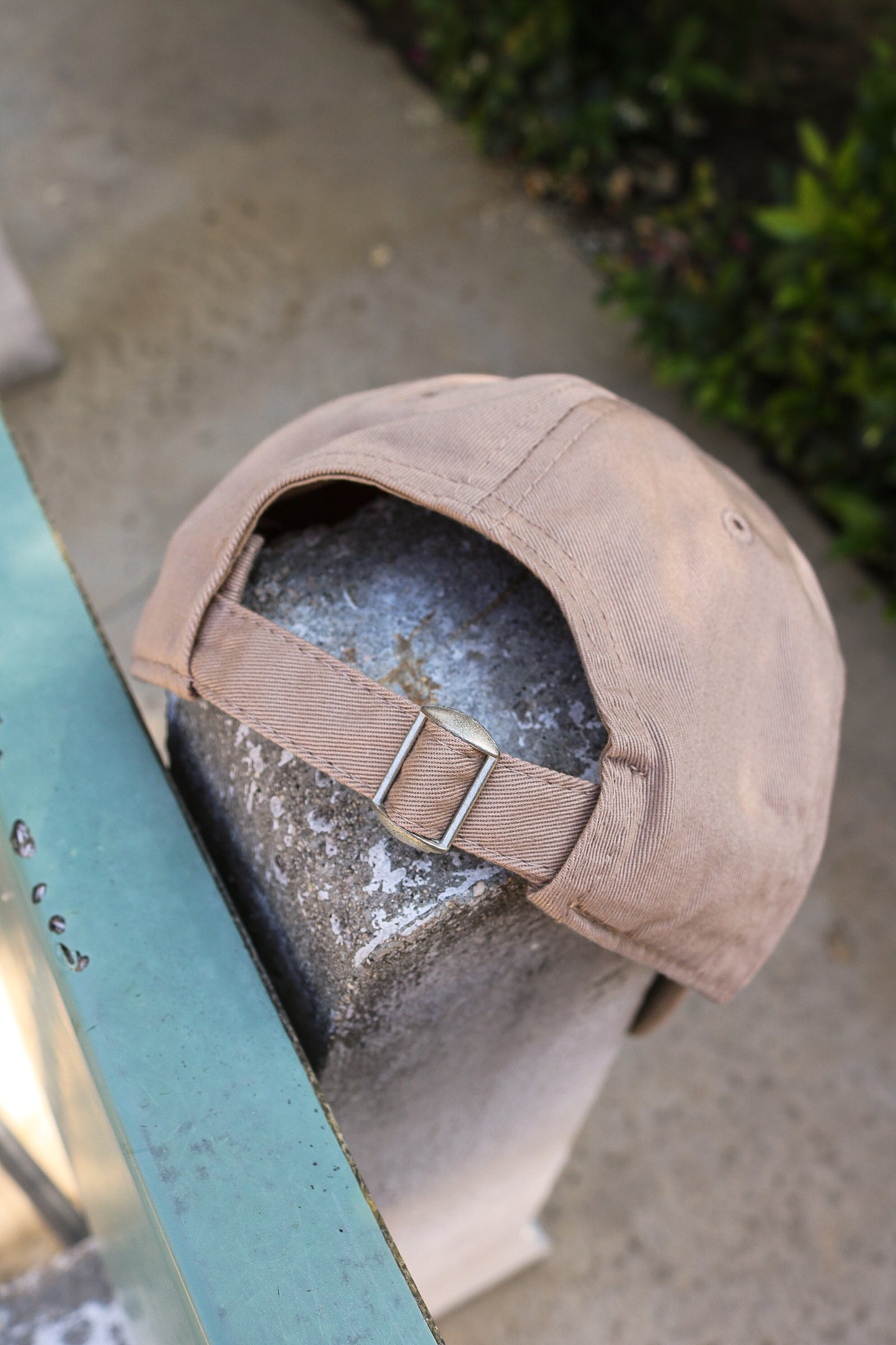 Tan Halo Halo Delivery Dad Hats